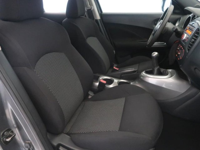 Nissan Juke  1.6 i 