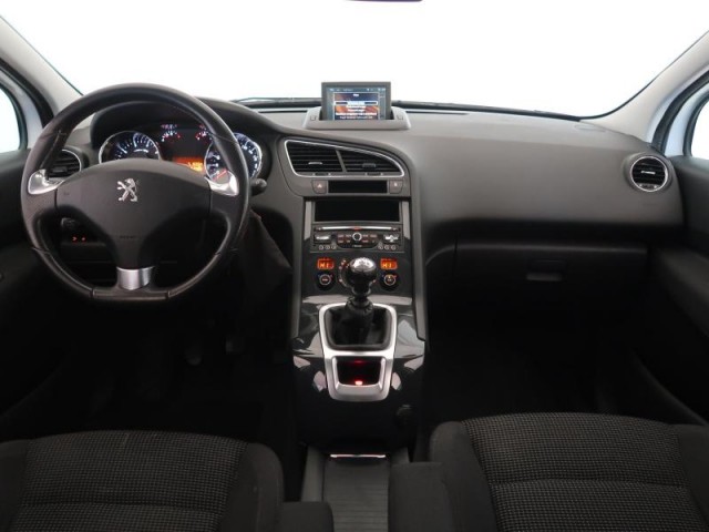 Peugeot 5008  1.6 THP 