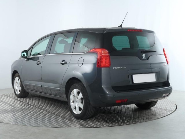 Peugeot 5008  1.6 HDi 