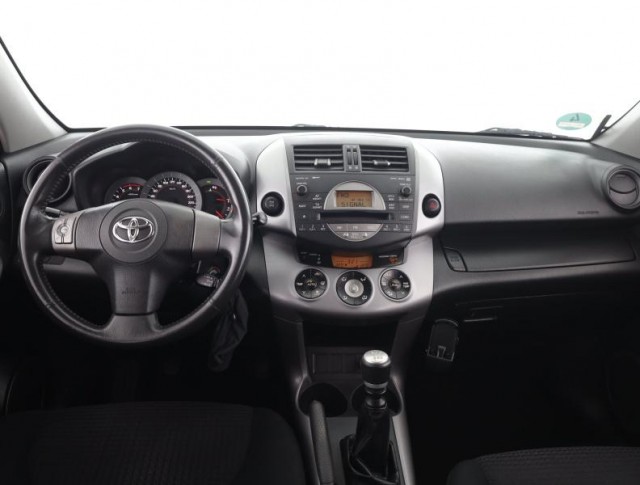 Toyota RAV 4  2.2 D-CAT 