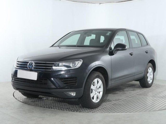 Volkswagen Touareg  3.0 TDI 