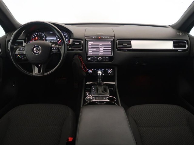 Volkswagen Touareg  3.0 TDI 