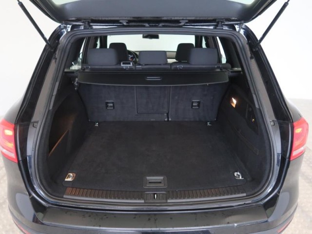 Volkswagen Touareg  3.0 TDI 