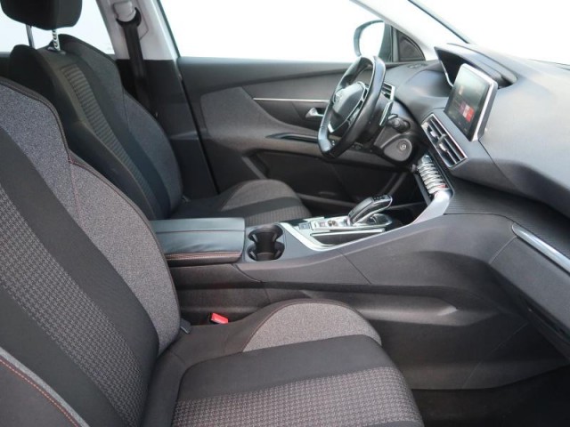 Peugeot 5008  1.6 BlueHDi 