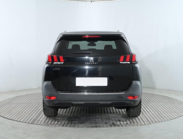 Peugeot 5008  1.6 BlueHDi Allure