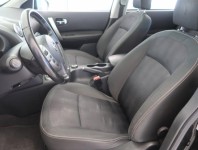 Nissan Qashqai  2.0 dCi 