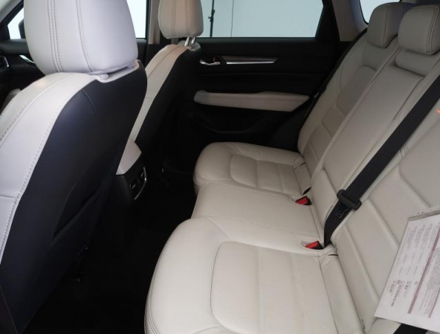 Mazda CX-5  2.2 Skyactiv-D Revolution