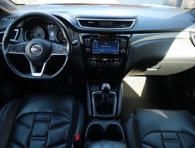 Nissan Qashqai  1.6 DIG-T 