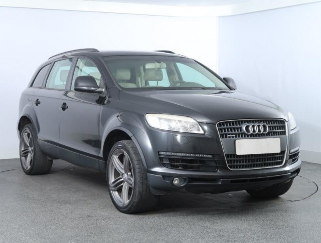 Audi Q7  3.0 TDI 