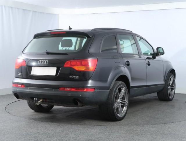 Audi Q7  3.0 TDI 