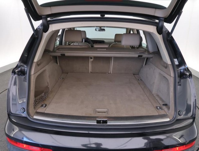 Audi Q7  3.0 TDI 