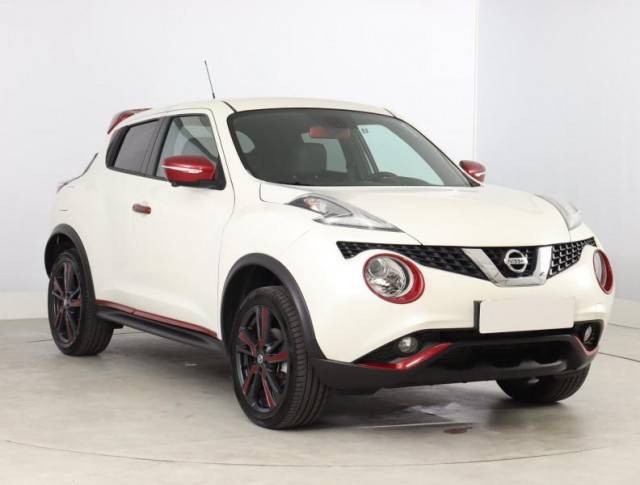 Nissan Juke  1.6 i N-Connecta