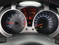 Nissan Juke  1.6 i N-Connecta