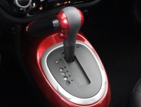 Nissan Juke  1.6 i N-Connecta