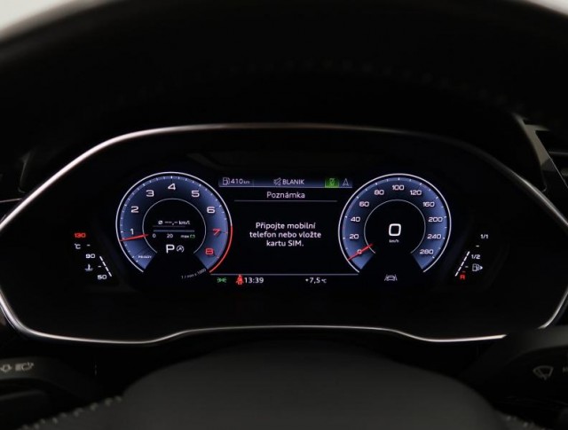 Audi Q3  40 TFSI S line