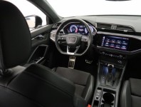Audi Q3  40 TFSI S line