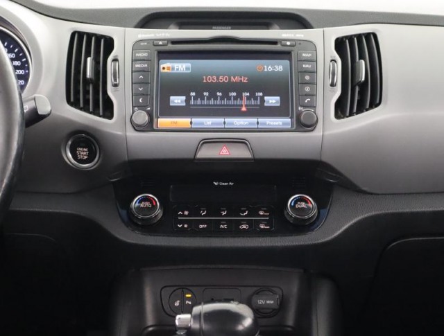 Kia Sportage  2.0 CRDi 