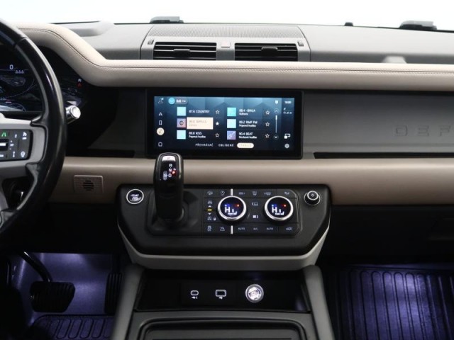 Land Rover Defender  D240 AWD 