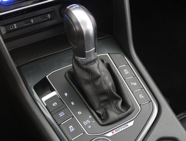 Volkswagen Tiguan  2.0 TDI 
