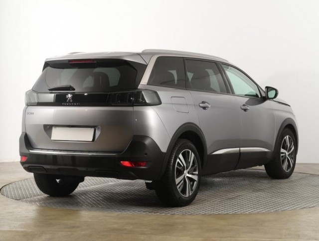 Peugeot 5008  1.5 BlueHDi 