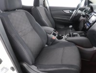 Nissan Qashqai  1.6 DIG-T N-Connecta