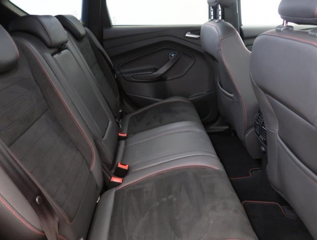 Ford Kuga  2.0 EcoBoost ST-Line