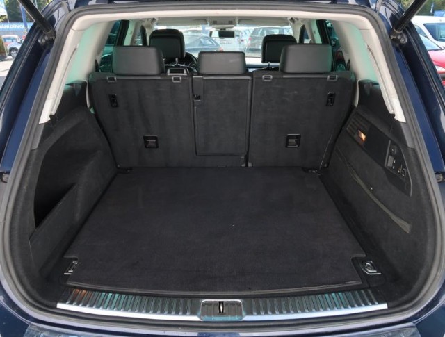 Volkswagen Touareg  3.0 TDI R-Line