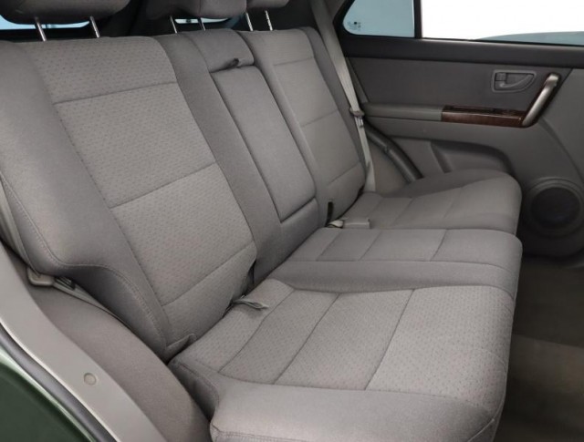 Kia Sorento  2.5 CRDi 