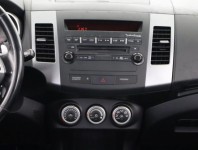 Mitsubishi Outlander  2.4 MIVEC 