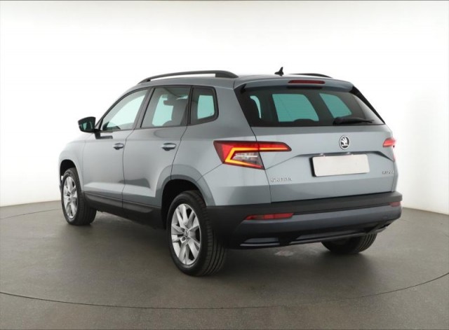 Škoda Karoq  1.0 TSI Ambition