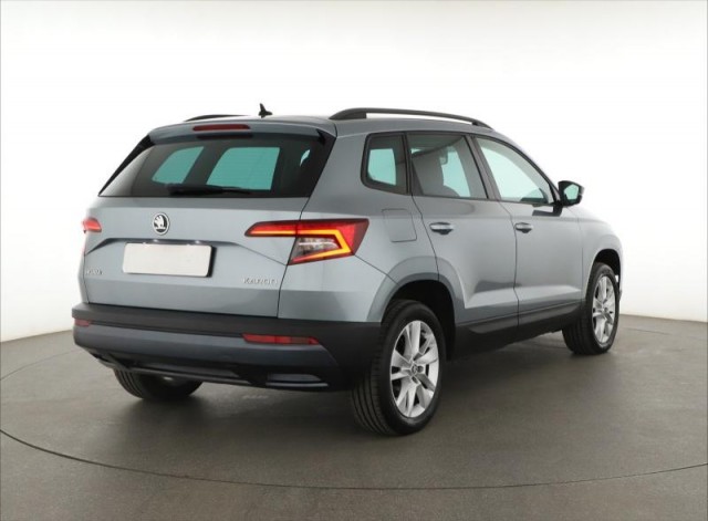 Škoda Karoq  1.0 TSI Ambition