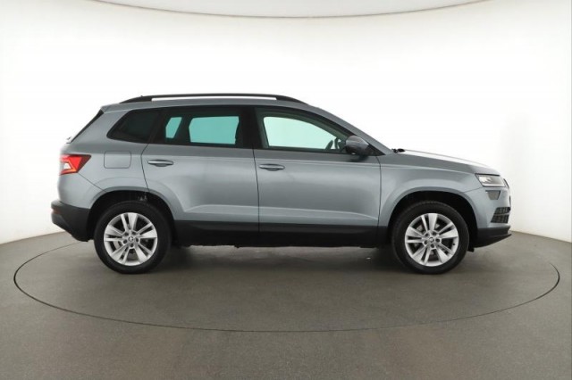 Škoda Karoq  1.0 TSI Ambition