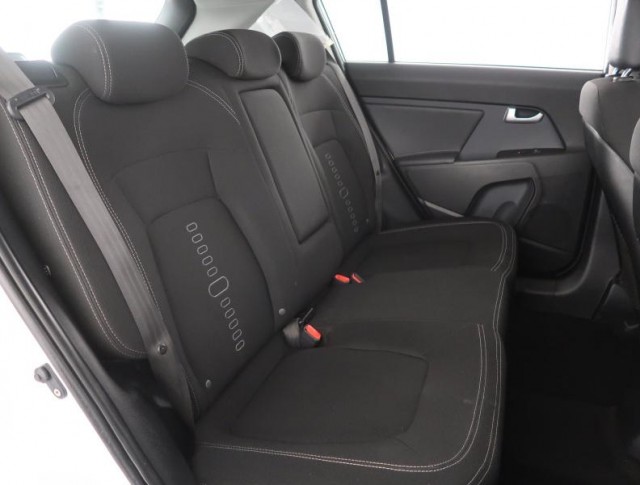 Kia Sportage  2.0 CRDi 
