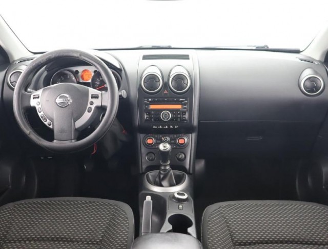 Nissan Qashqai  2.0 dCi 