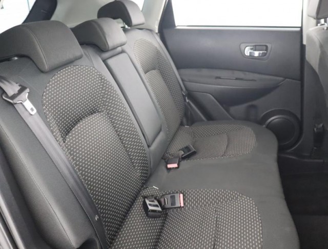 Nissan Qashqai  2.0 dCi 