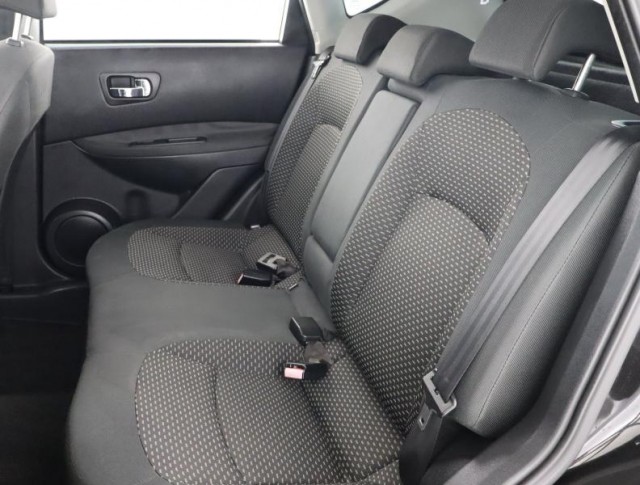 Nissan Qashqai  2.0 dCi 