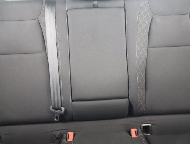 Škoda Karoq  1.5 TSI 