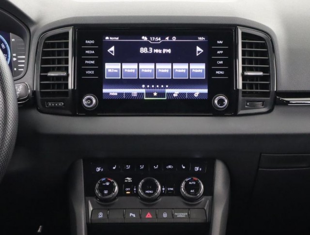 Škoda Karoq  1.5 TSI Sportline