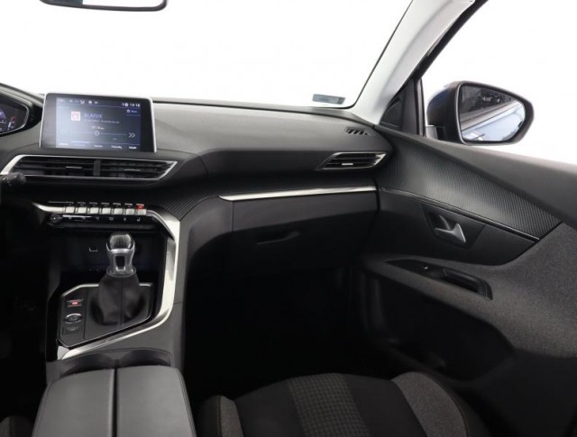 Peugeot 5008  PureTech 130 Active Pack