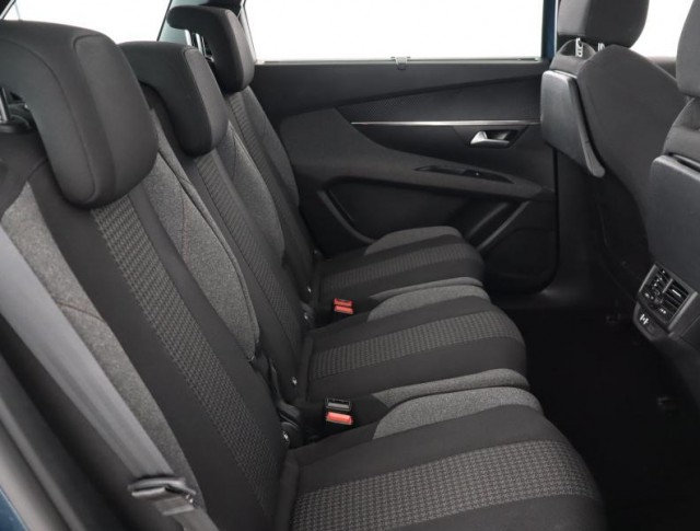 Peugeot 5008  PureTech 130 Active Pack