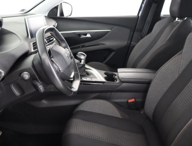 Peugeot 5008  PureTech 130 Active Pack