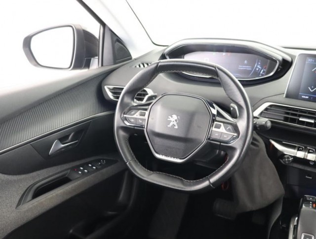 Peugeot 5008  1.6 BlueHDi 