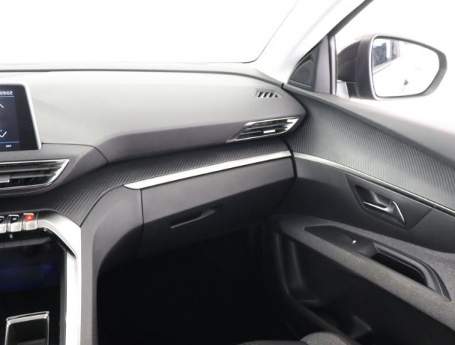 Peugeot 5008  1.6 BlueHDi 