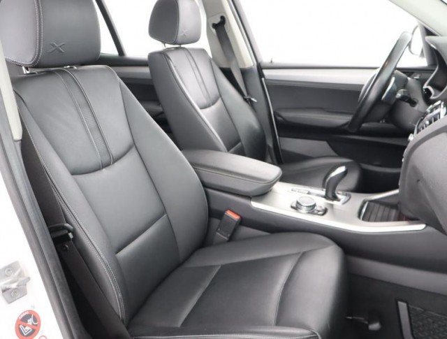 BMW X3  xDrive28i 