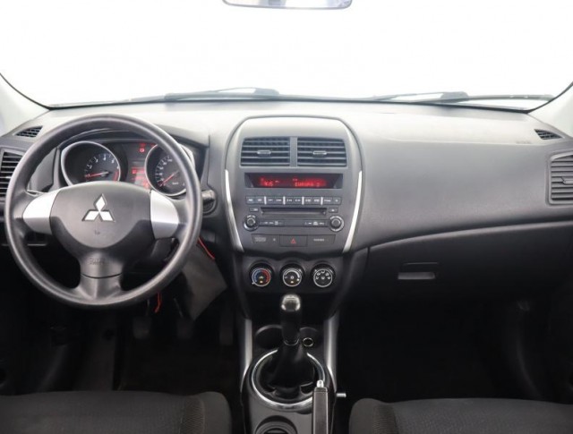 Mitsubishi ASX  1.6 MIVEC 