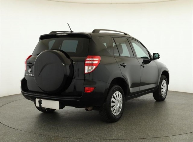 Toyota RAV 4  2.0 VVT-i 