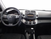 Toyota RAV 4  2.0 VVT-i 