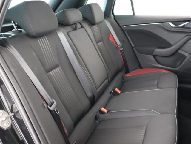 Škoda Kamiq  1.0 TSI Monte Carlo