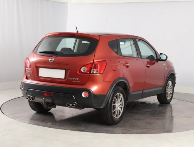 Nissan Qashqai  2.0 dCi 