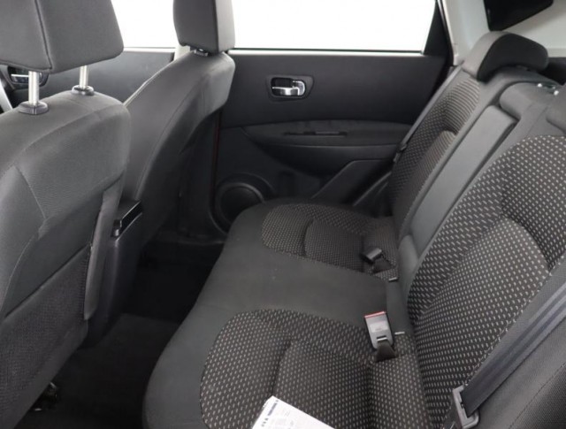 Nissan Qashqai  2.0 dCi 